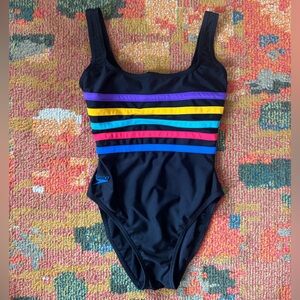 Vintage 2000s Speedo one piece swimsuit size 6